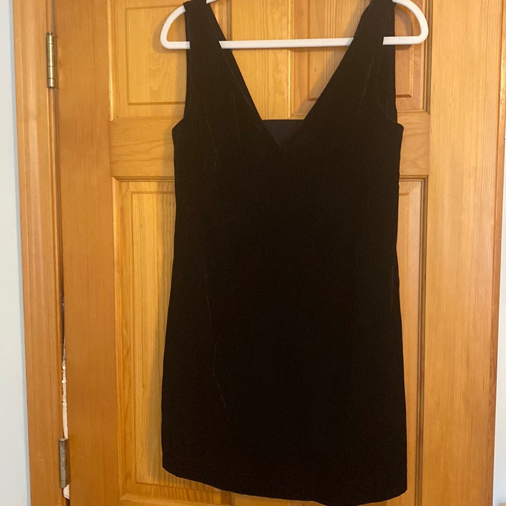 French Connection v neck velvet mini dress sz 4
